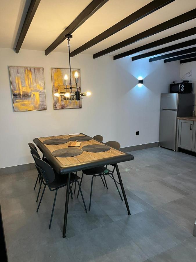 Apartamentos La Chimenea Mérida Luaran gambar